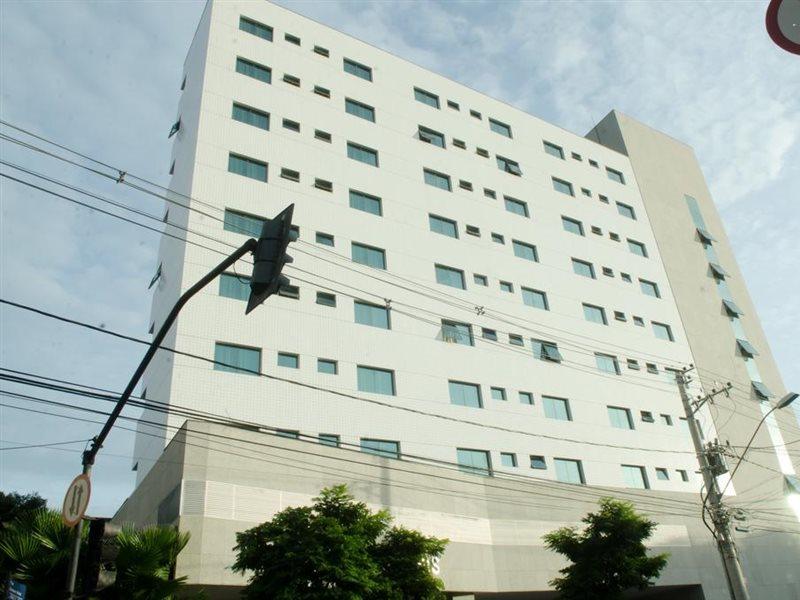 Impar Suites Expominas ベロ・オリゾンテ エクステリア 写真