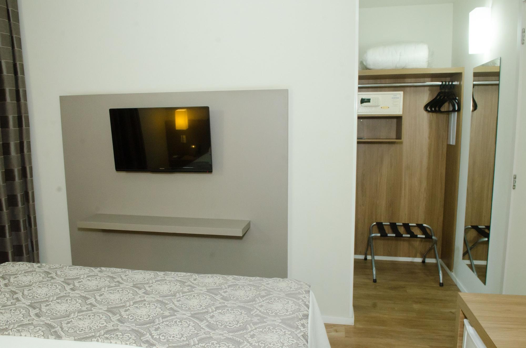 Impar Suites Expominas ベロ・オリゾンテ エクステリア 写真